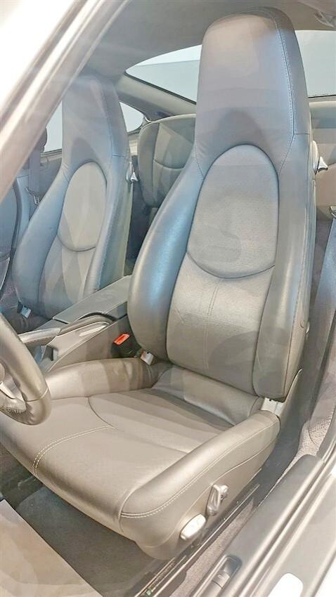 Porsche 911 Carrera cat Coupé