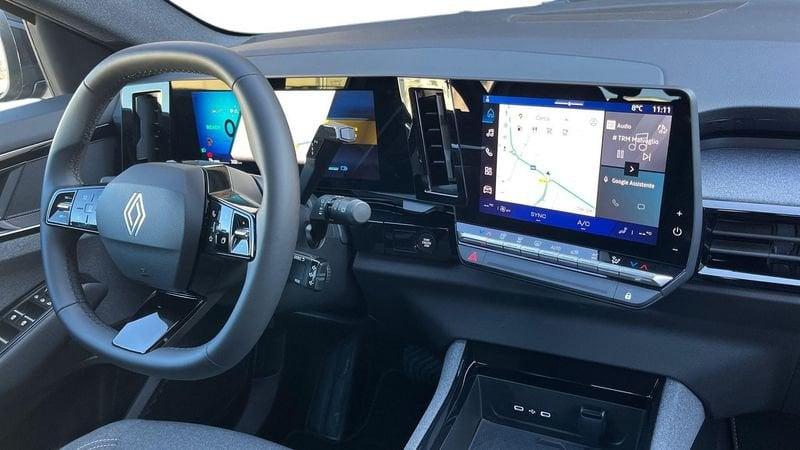 Renault Austral NUOVO evolution MY24 full hybrid E-Tech 200