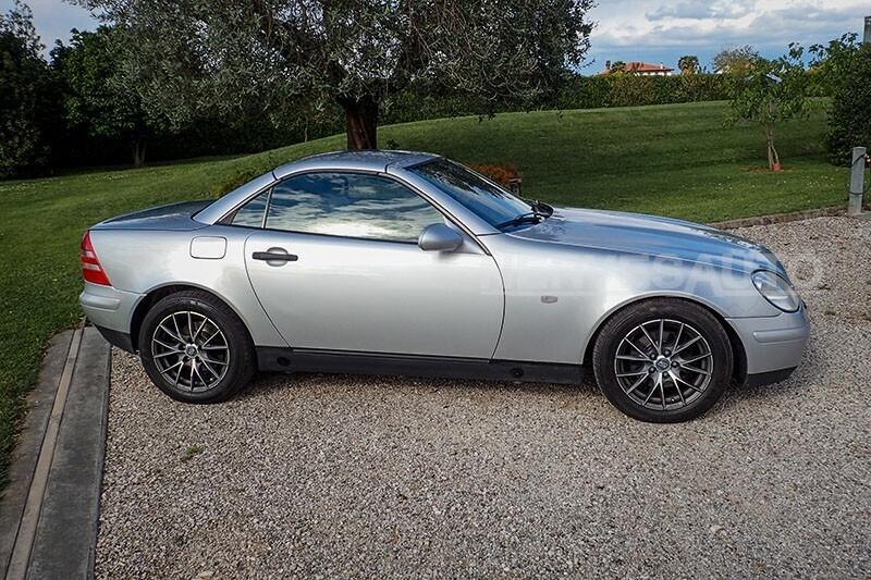 Mercedes-benz SLK 200 del 1997- sportiva, leggera e compatta In vendita