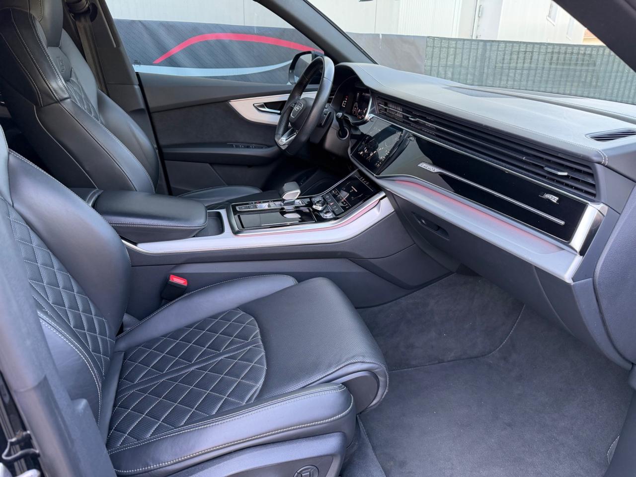 Audi Q8 50 TDI 286 CV quattro tiptronic Sport