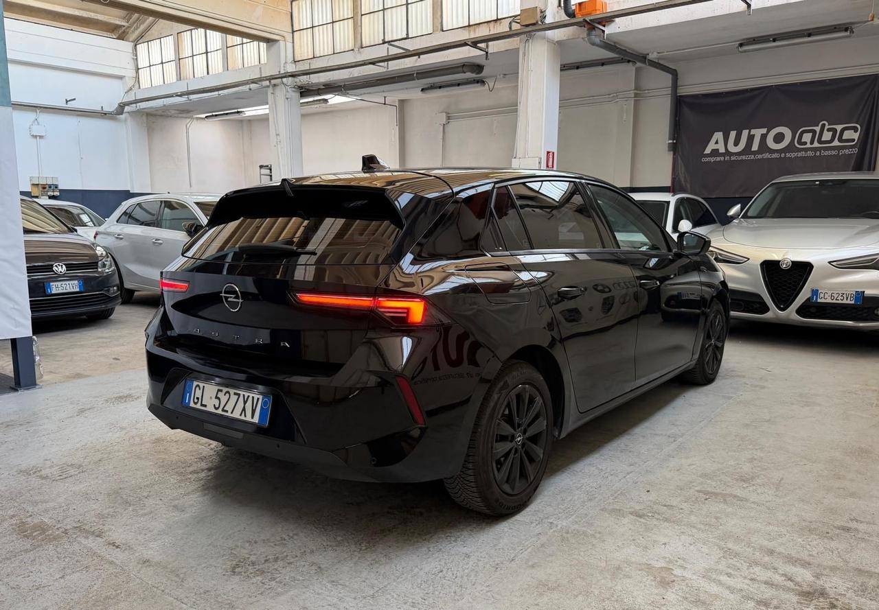 Opel Astra 1.2 Turbo 110 CV Elegance