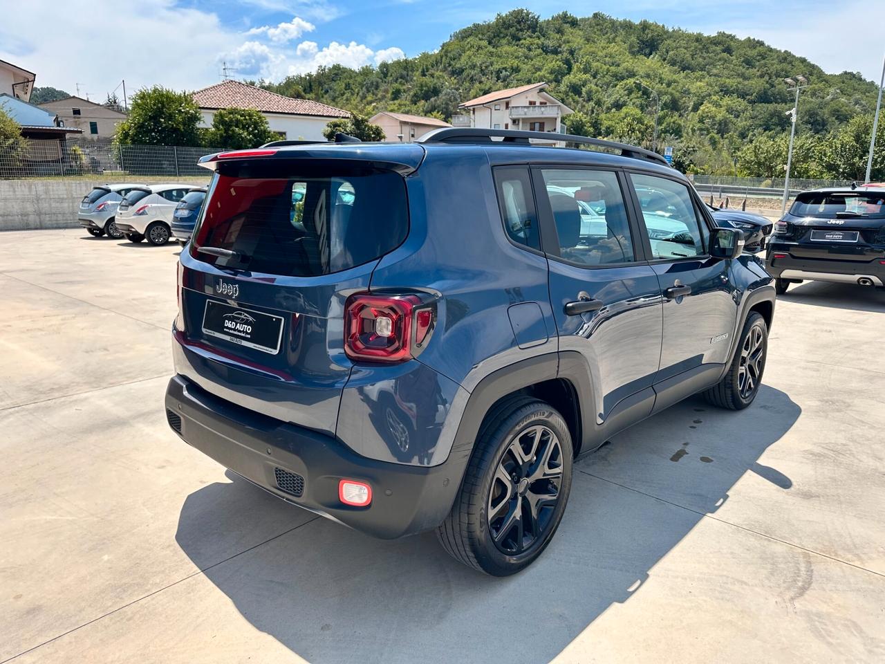 Jeep Renegade 1.5 Turbo T4 MHEV Summit