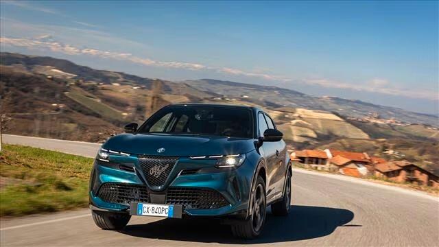 ALFA ROMEO JUNIOR 1.2 145CV Hybrid eDCT6 ibrida Junior Sport utility vehicle 5-door (Euro 6E)