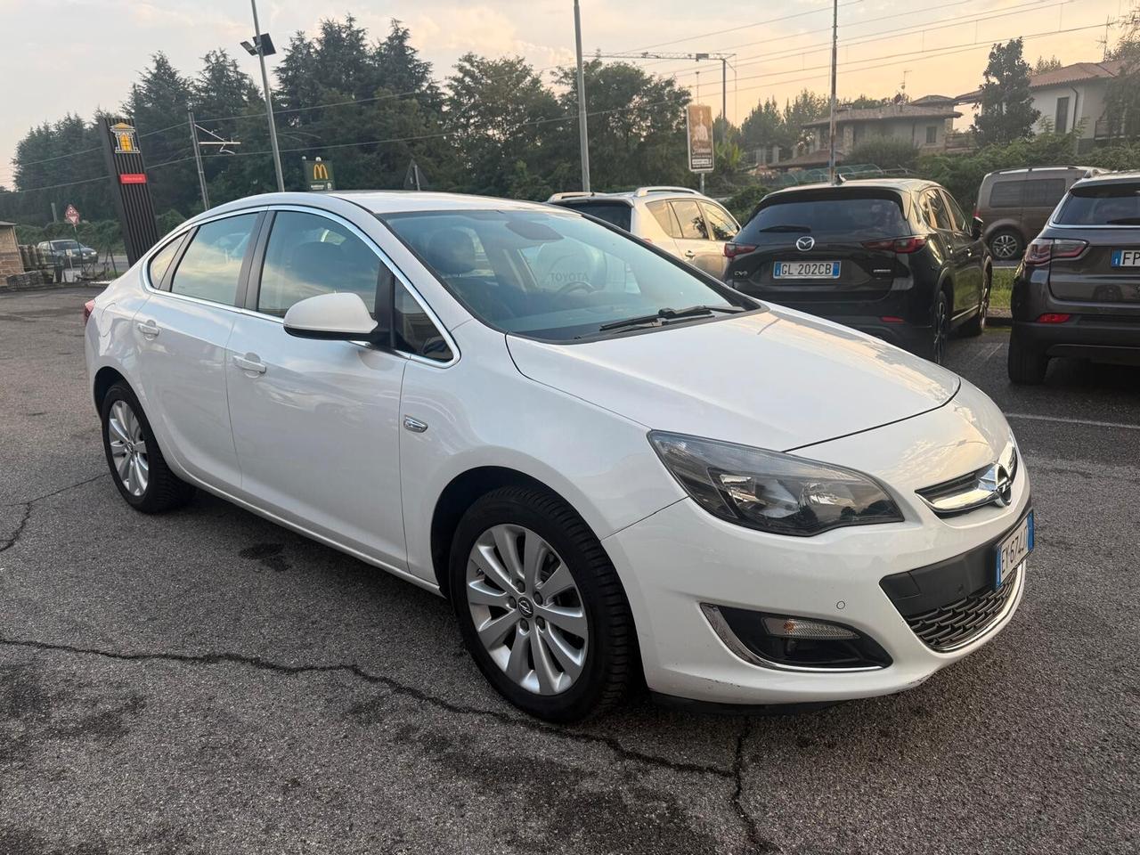 Opel Astra 1.6 CDTI EcoFLEX S&S 4 porte Cosmo