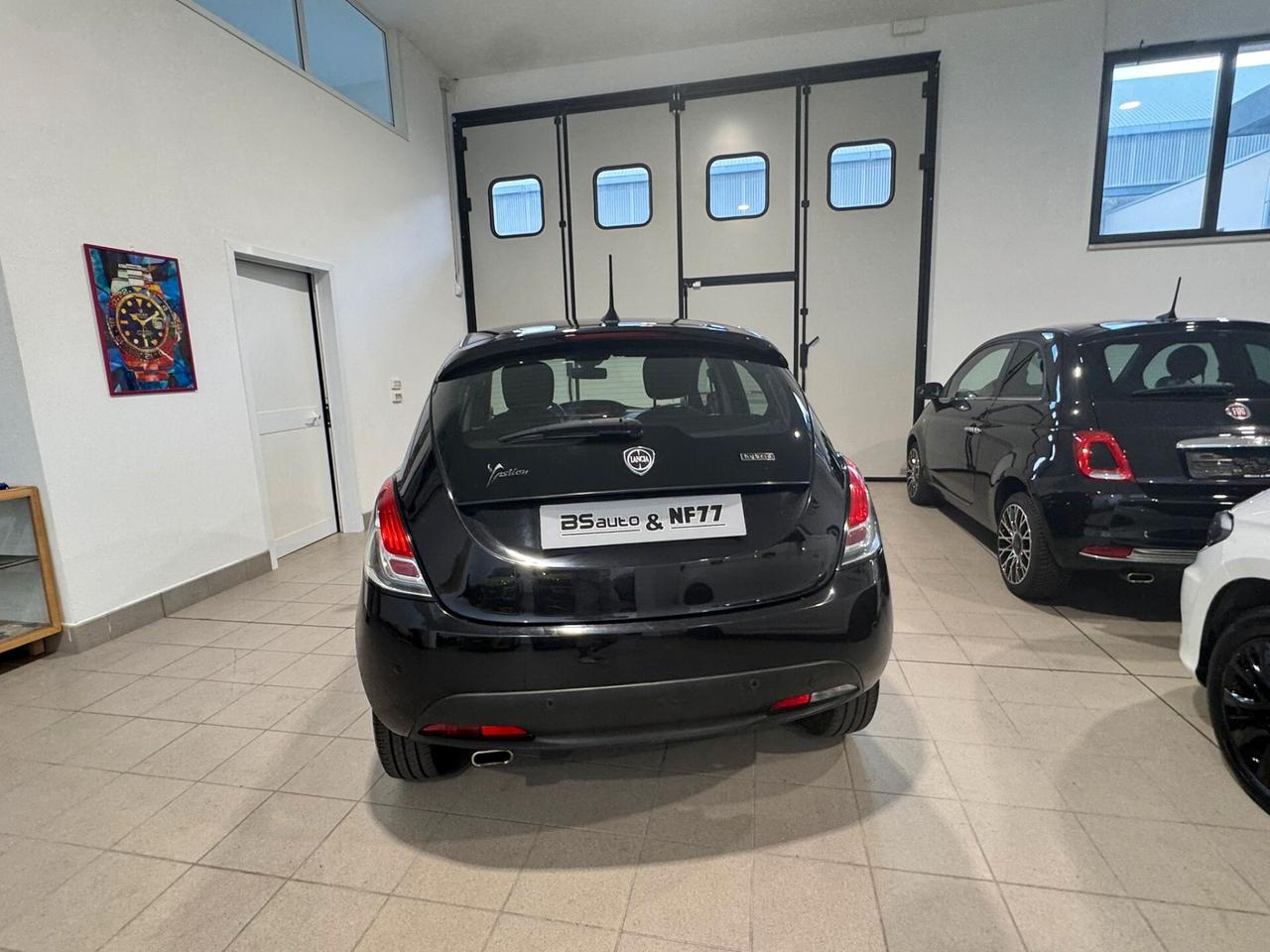 Lancia Ypsilon 1.0 FireFly 5 porte S&S Hybrid Gold