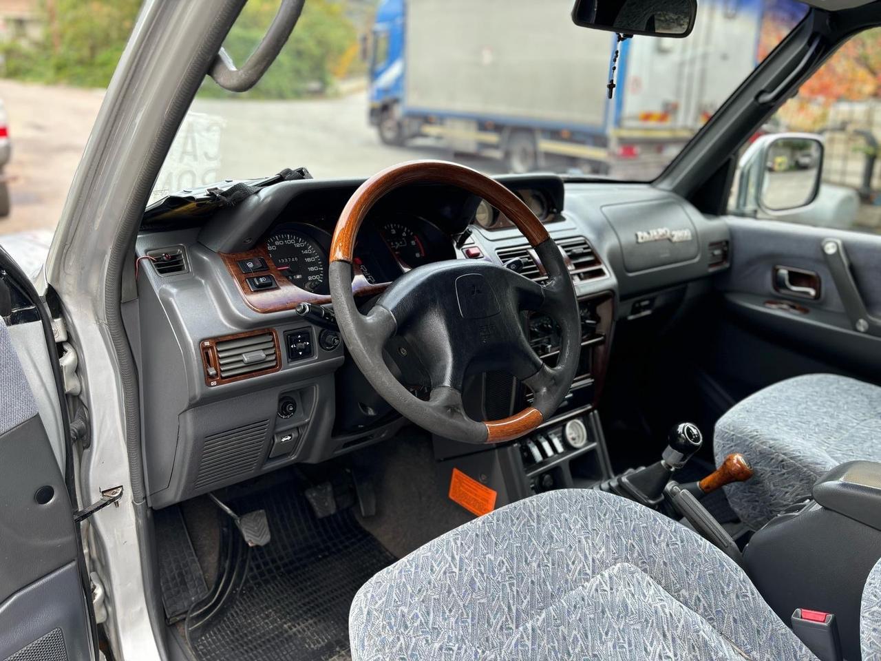 Mitsubishi Pajero 2.8 TDI Metal-top S.S. GLS Target