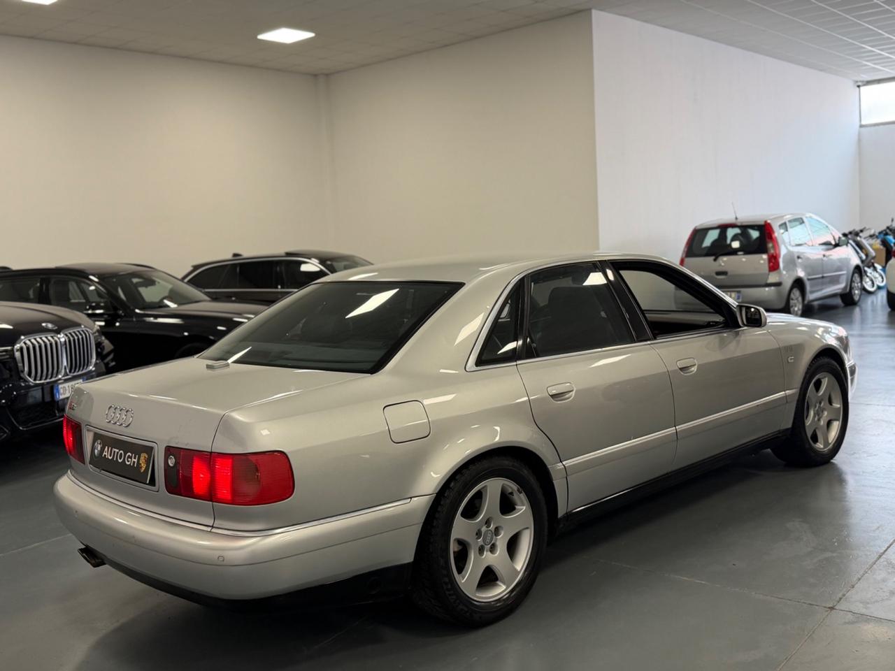 Audi S8 4.2 V8 40V cat quattro 360cv 135000 km