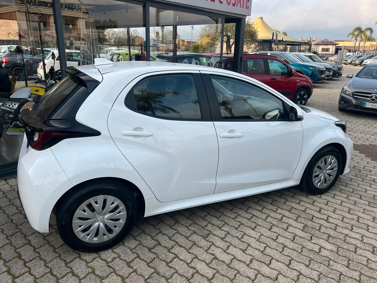 Toyota Yaris 1.5 130 Hybrid 5 porte Lounge