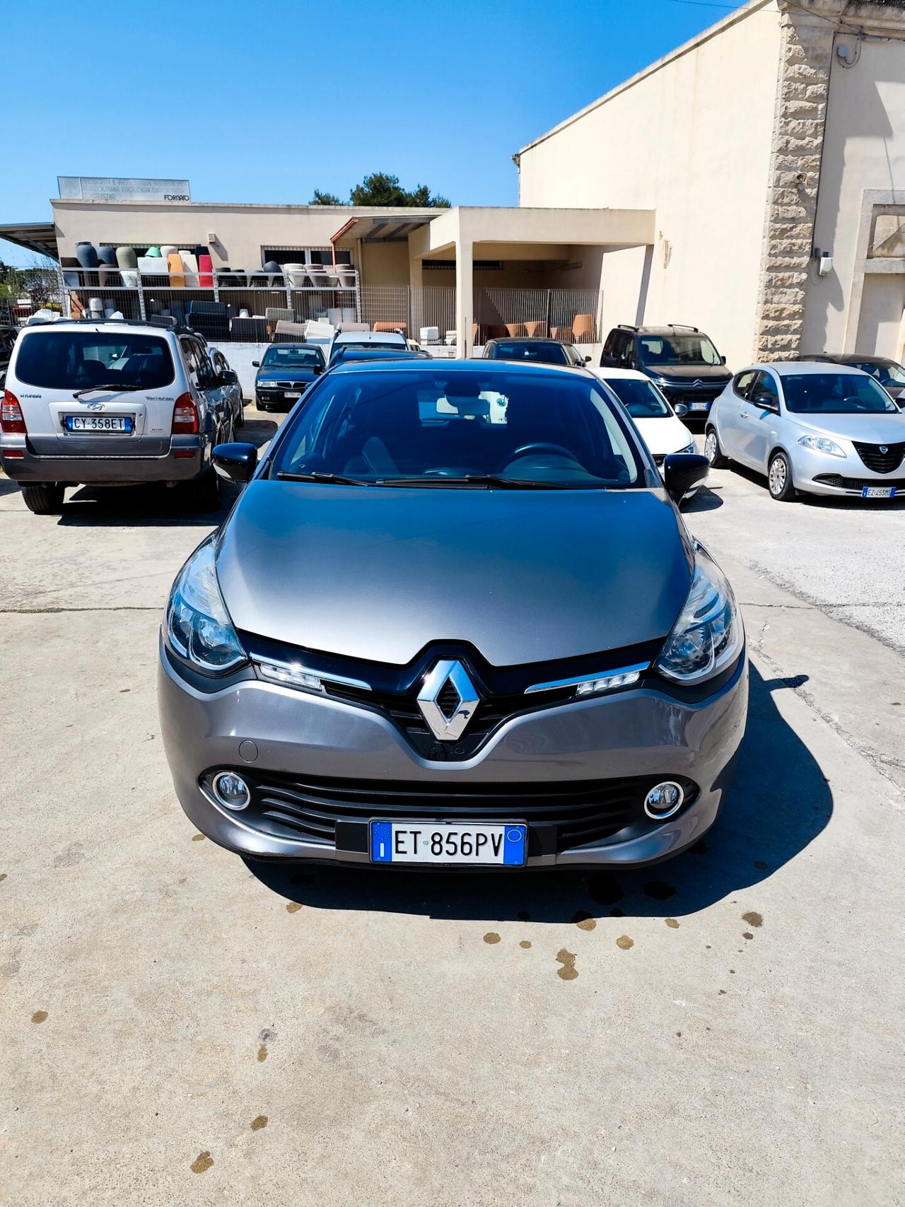 Renault Clio 1.2 75CV 5 porte Costume National