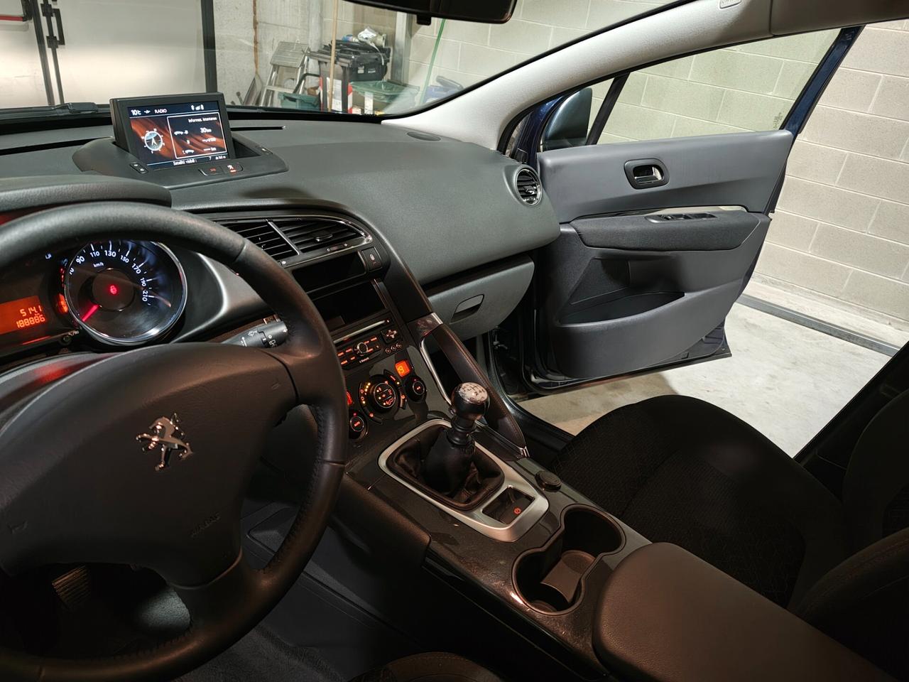 Peugeot 3008 1.6 HDi 115CV Active*Service*