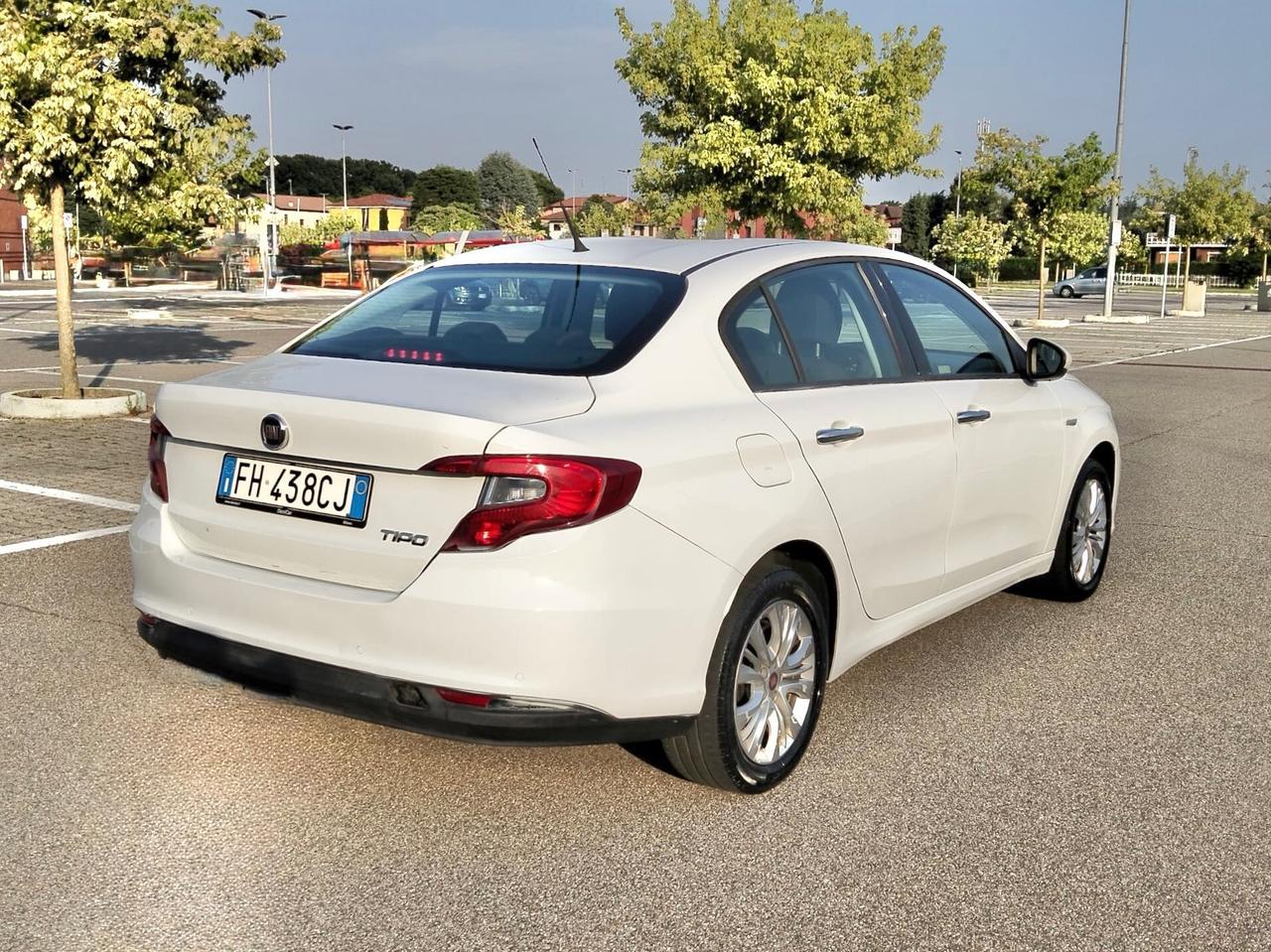 Fiat Tipo 1.4 4 porte 95Cv*Cerchi*Clima automatico*Euro 6