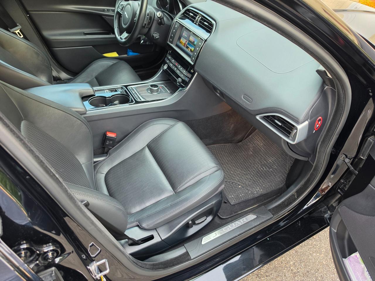 Jaguar XE 2.0 D Turbo aut. Portfolio