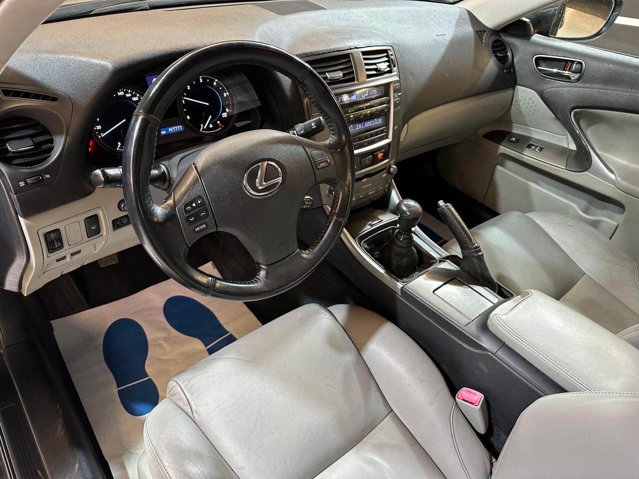 Lexus IS 220d 2.2 Luxury