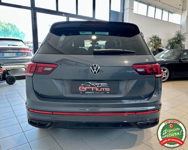 VOLKSWAGEN Tiguan 1.5 TSI 150CV DSG Sport ACT *R-LINE*TETTO*FARI IQ*