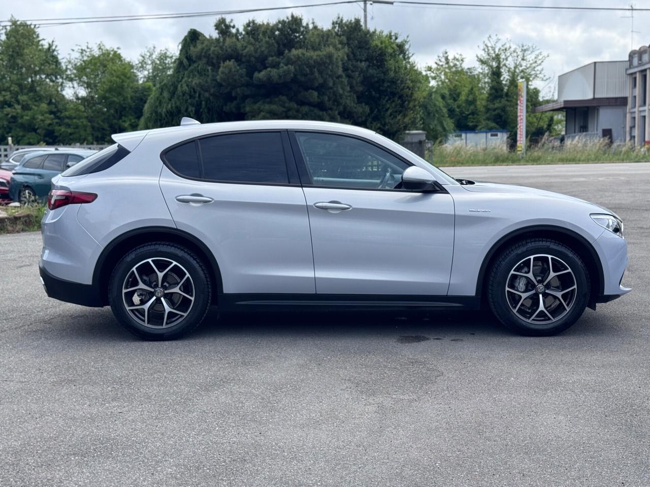 Alfa Romeo Stelvio 2.2 Turbodiesel 190 CV AT8 Q4 Super