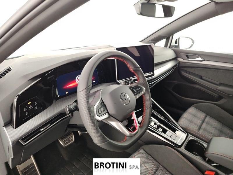 Volkswagen Golf 2.0 TSI GTI DSG