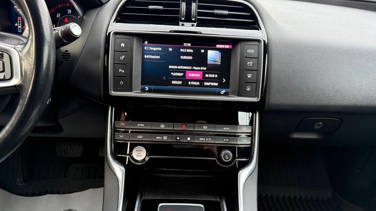 Jaguar XE 2.0 D Turbo Portfolio