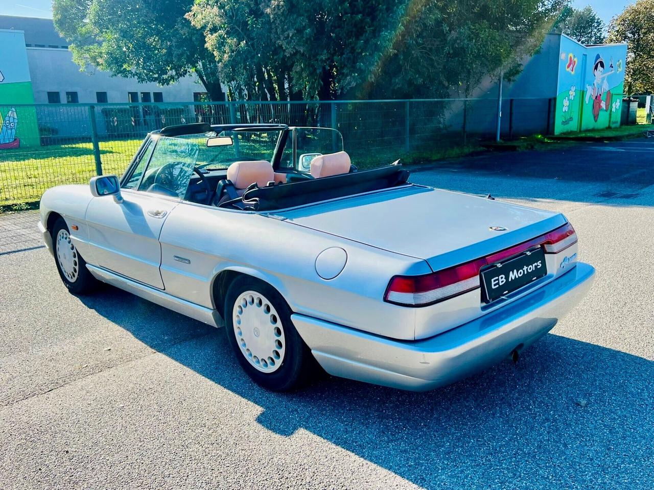 Alfa Romeo Spider Duetto 1.6 Carburatori