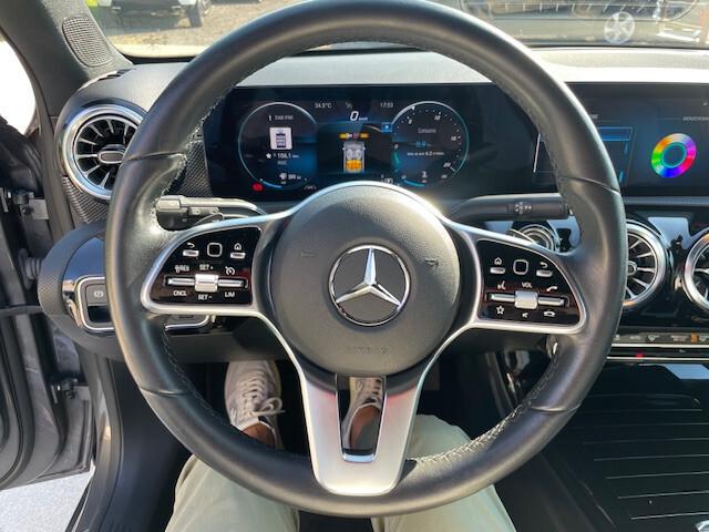 Mercedes-benz A 180 A 180 d Automatic Sport