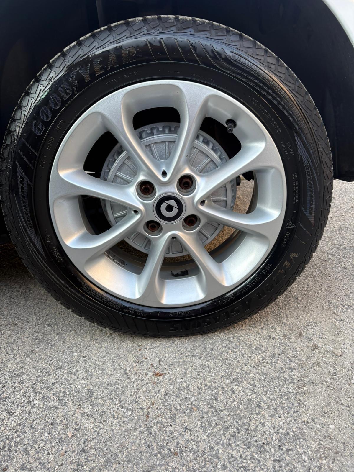 Smart ForFour 70 1.0 Prime