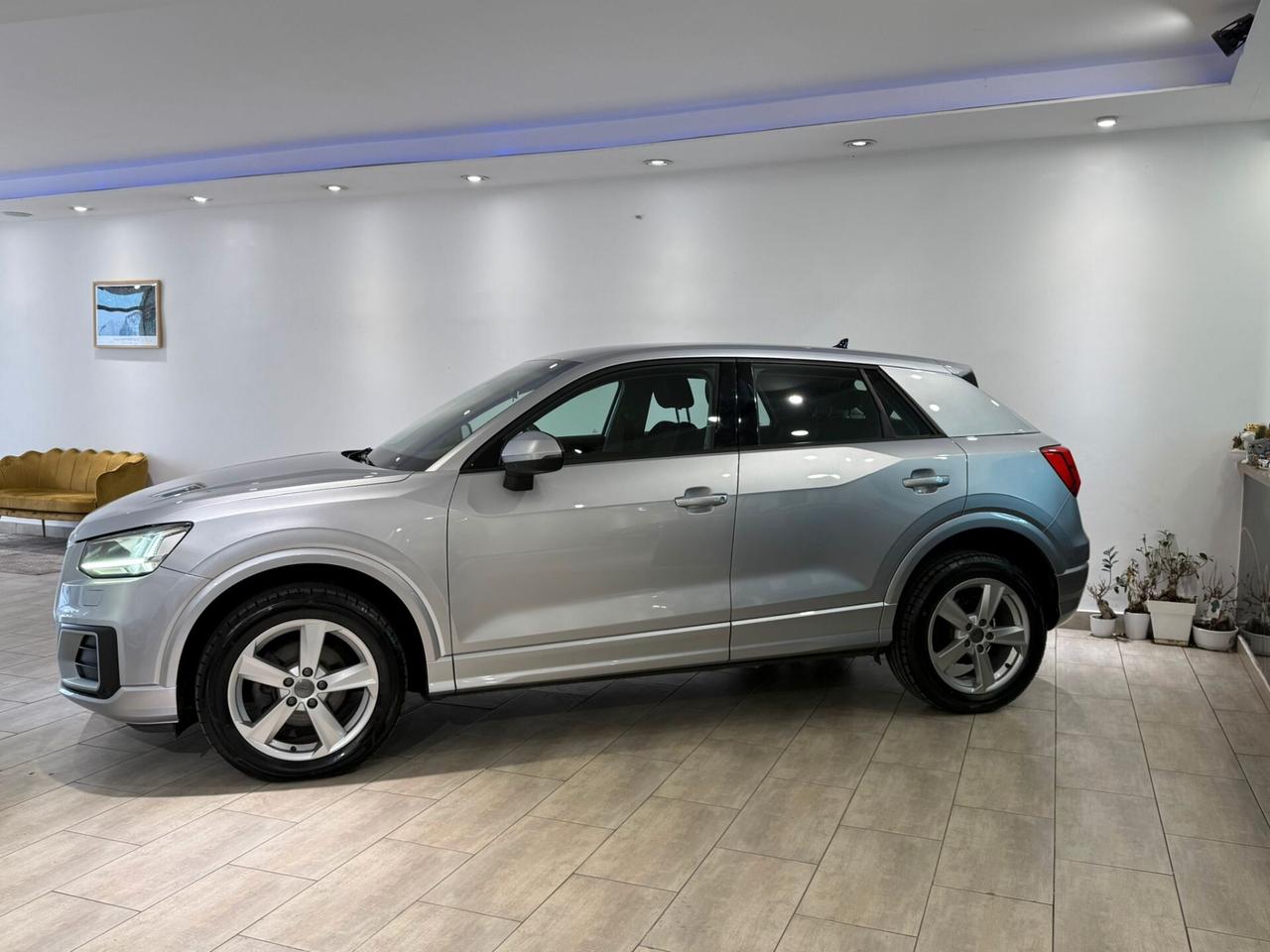 Audi Q2 1.6 TDI 115CV AUTOMATICA 90000 KM S-LINE