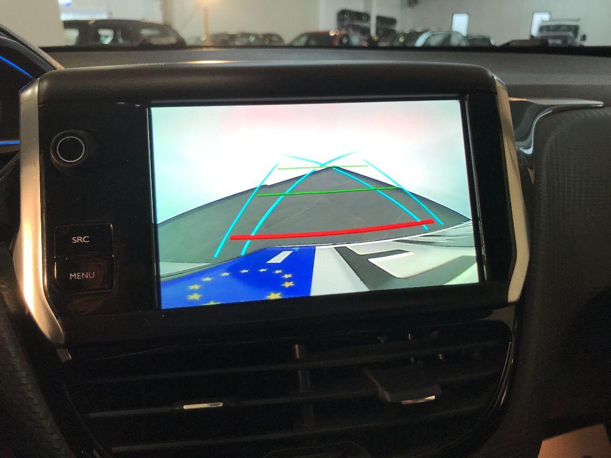 PEUGEOT 2008 1.6 BlueHDi 100 CV Allure