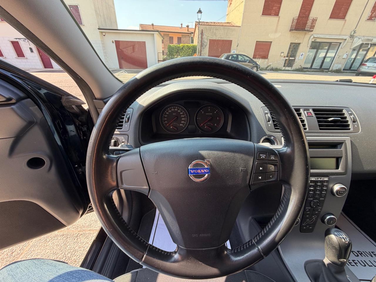 Volvo V50 D2 R-design