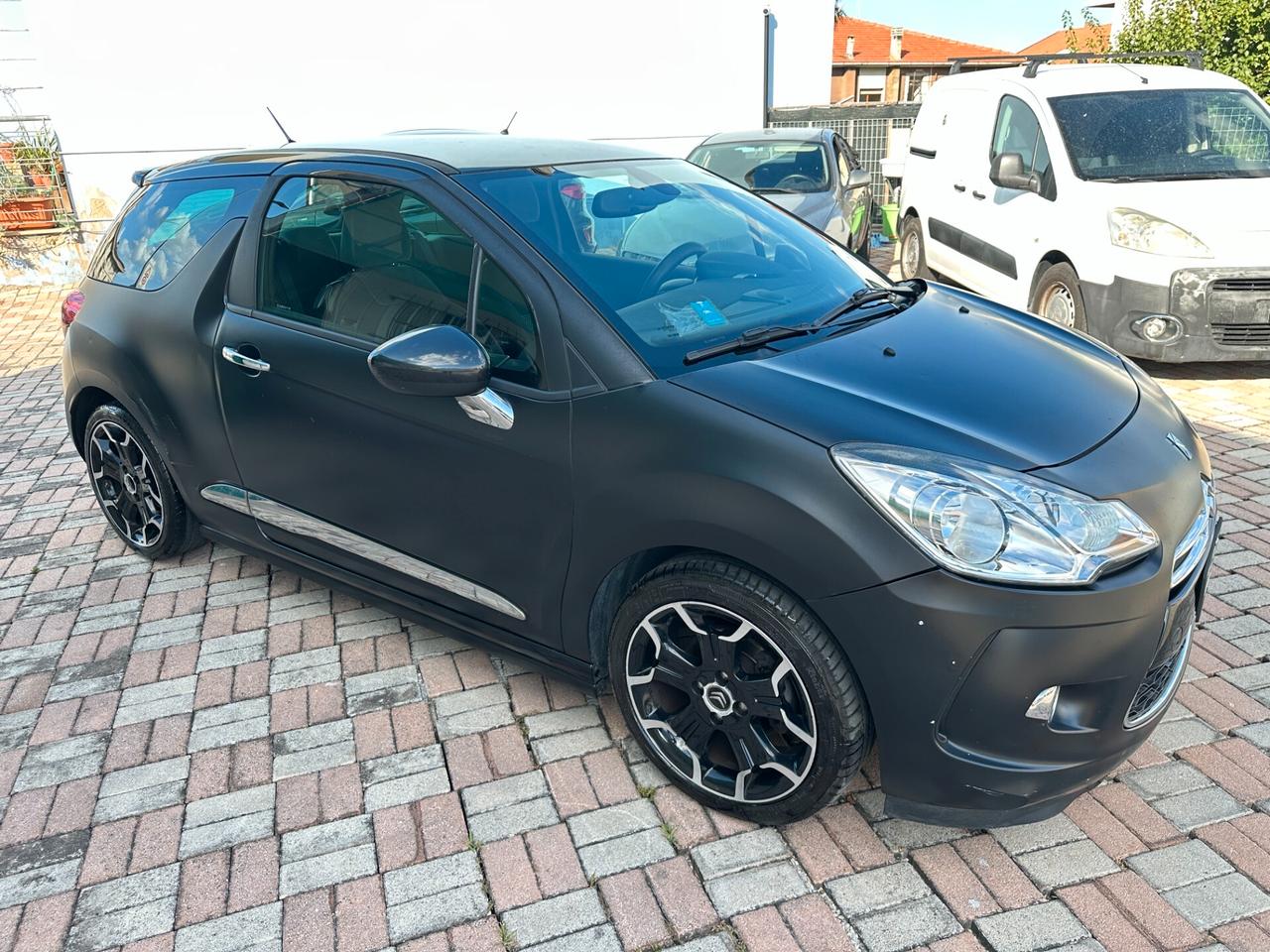 Ds DS3 DS 3 1.6 HDi 110 Just Black