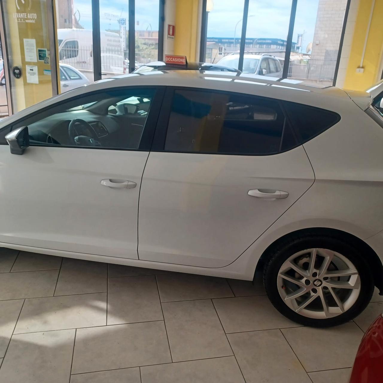 REGOLARMENTE TAGLIANDATA LEON 1.6 TDI PERFETTA