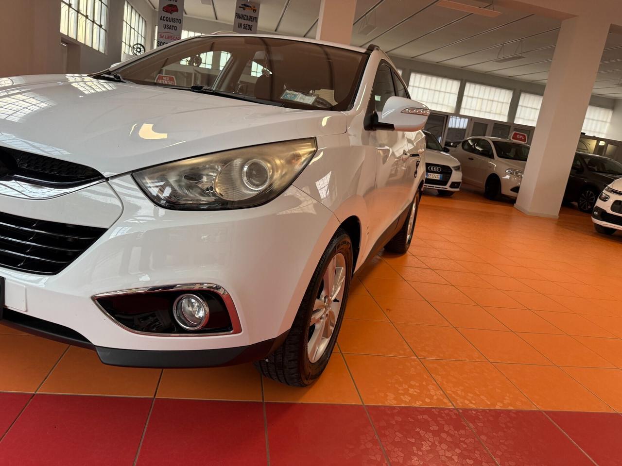 Hyundai iX35 € 3999,00 RISERVATA A COMMERCIANTI AU