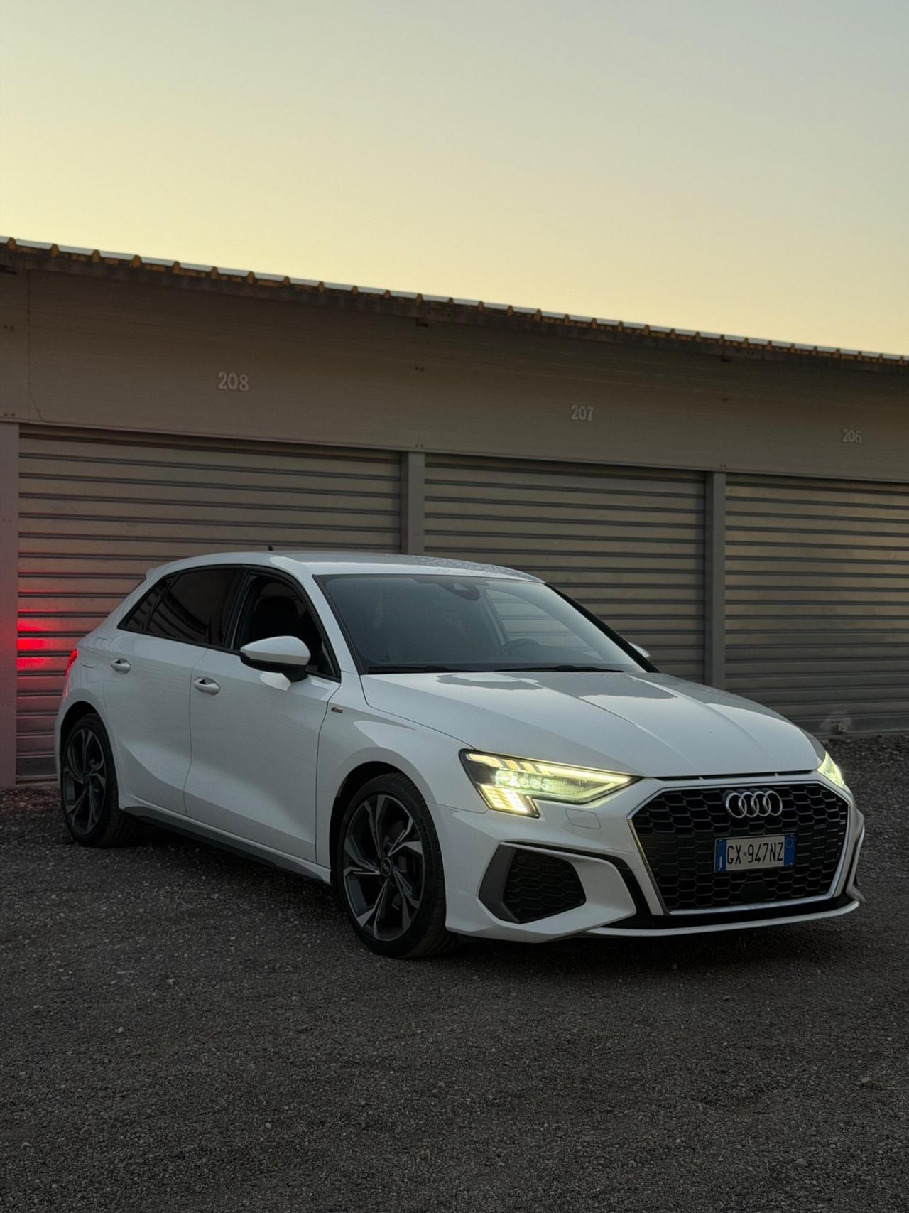Audi A3 SPB 30 TDI S line edition