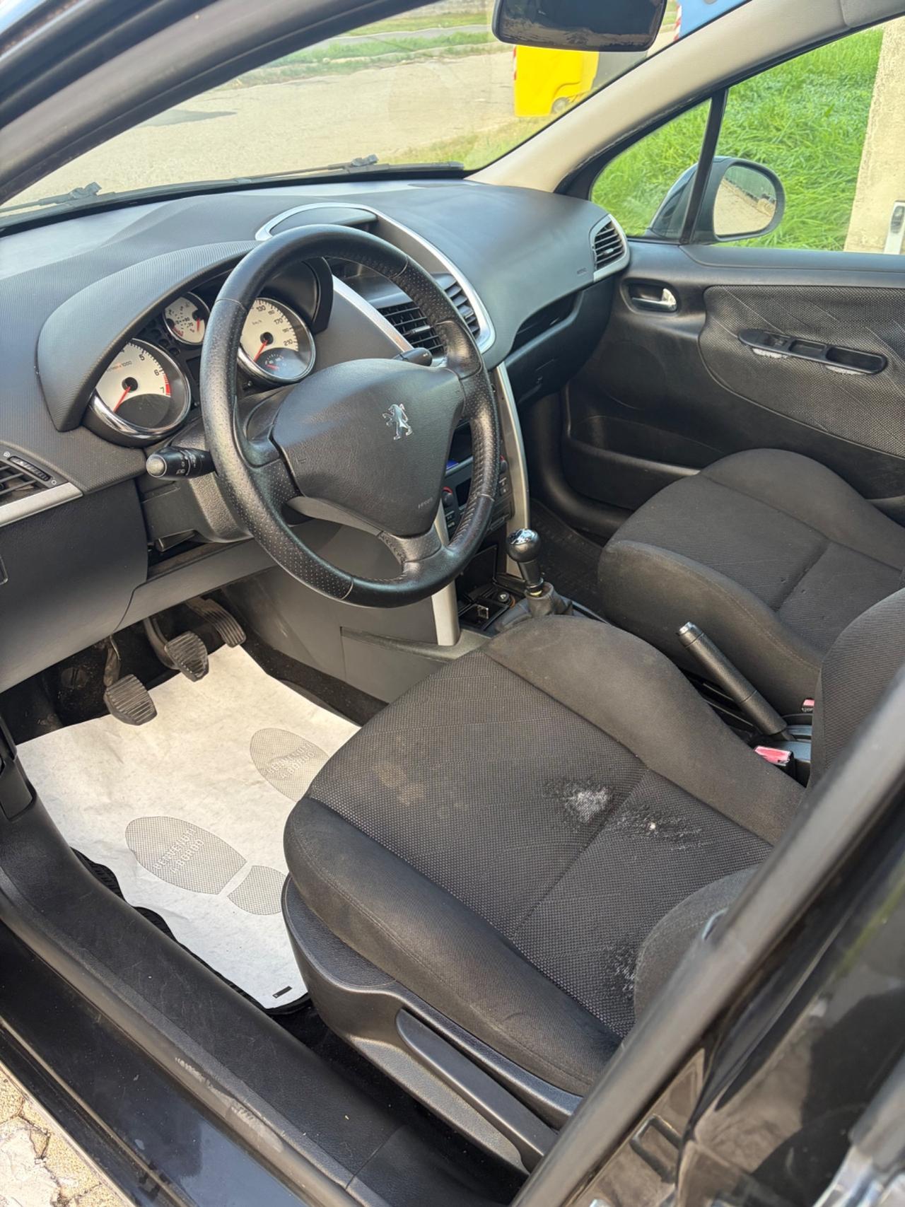 Peugeot 207 1.4 88CV 5p. XS