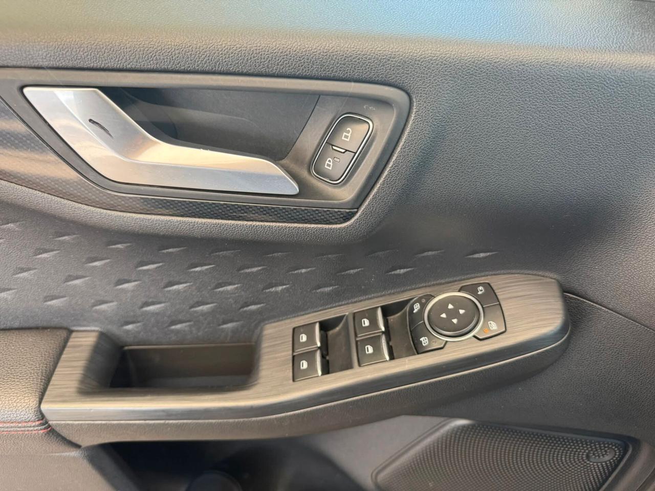 FORD KUGA 1.5ECOBLUE 120CV AUT. UNICO PROPRIETARIO
