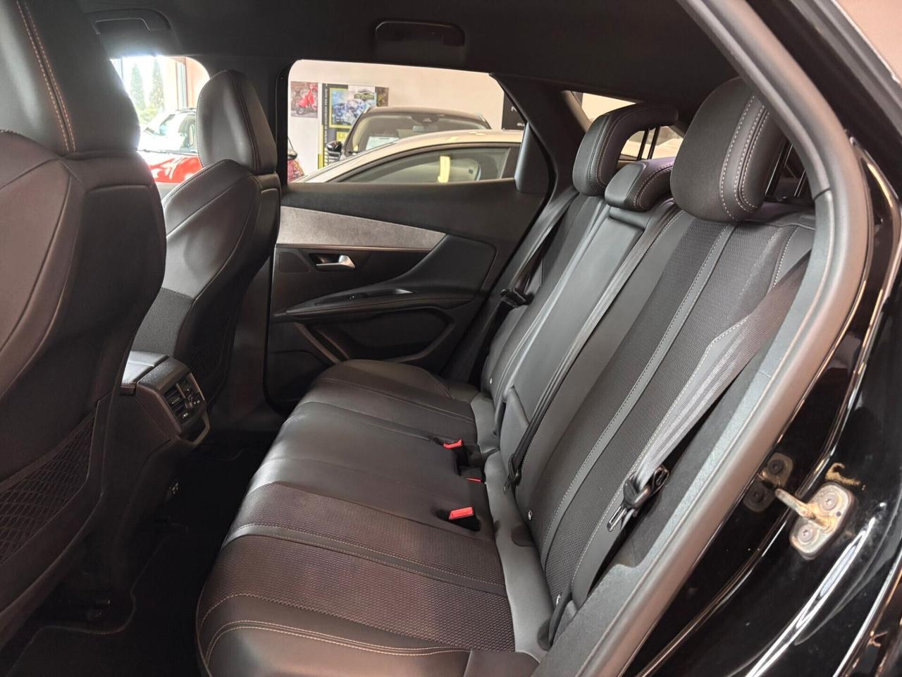 Peugeot 3008 1.2 PureTech Turbo 130 S&S EAT8 GT