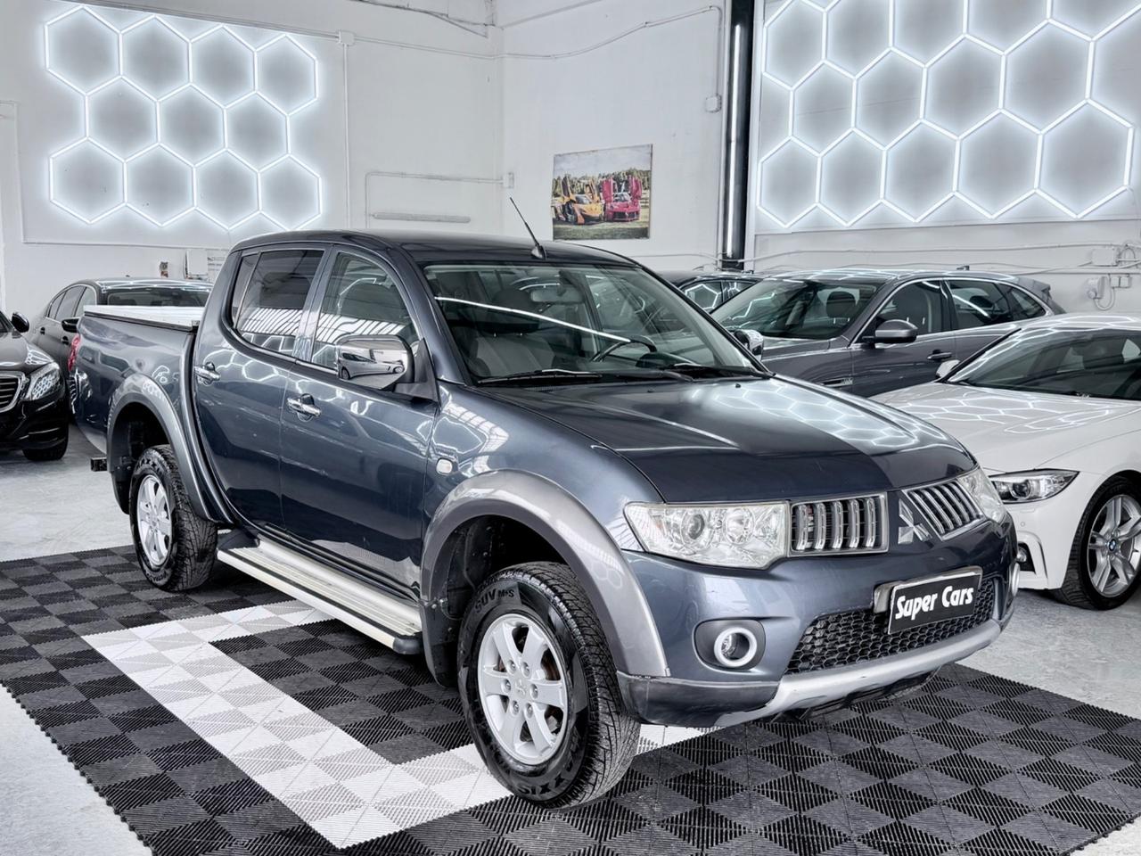Mitsubishi L200 2.5 DI-D/136CV Double Cab Invite 2011