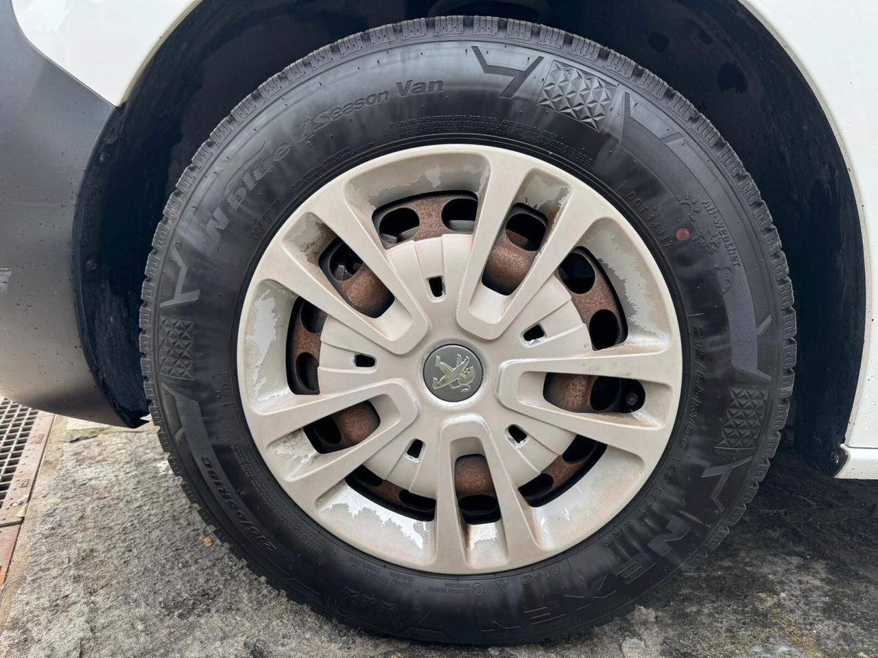 PEUGEOT EXPERT BLUEHDI 122cv FURGONE LAMIERATO