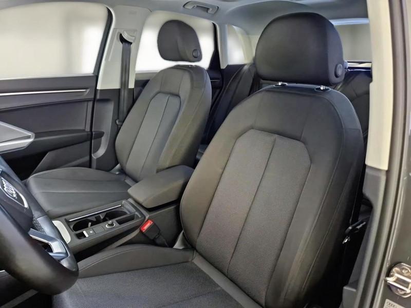 AUDI Q3 35 TDI S tronic Business