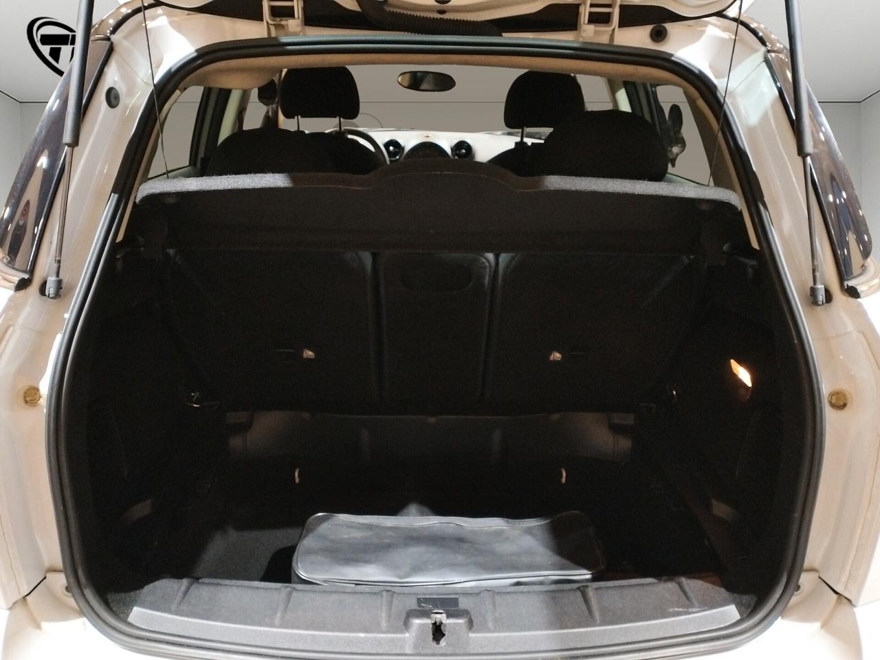 MINI Cooper D Countryman 1.6 Business E6