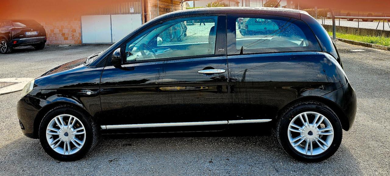 Lancia Ypsilon 1.4 Unyca Ecochic GPL