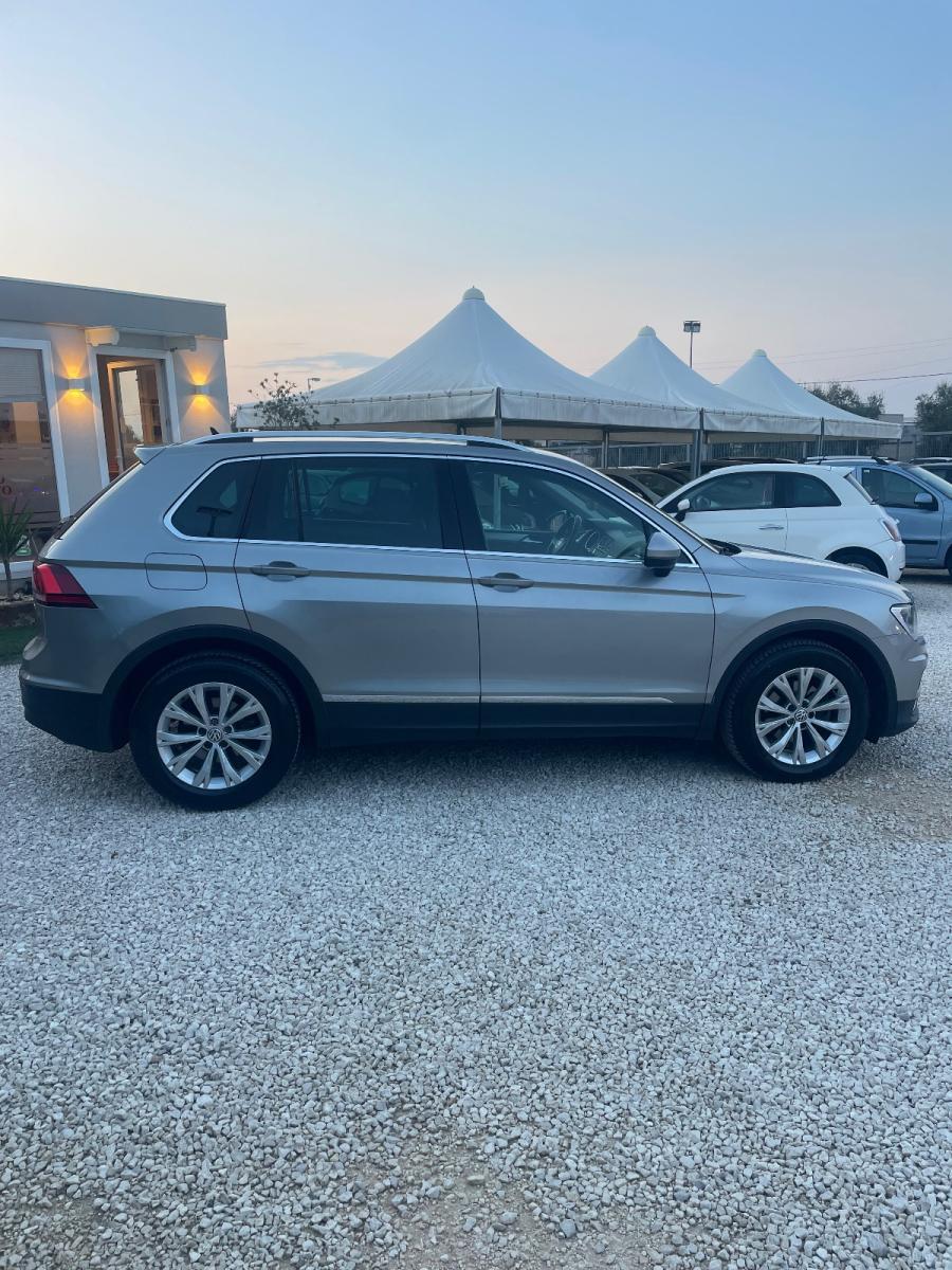 VOLKSWAGEN - Tiguan - 1.6 TDI Style BMT