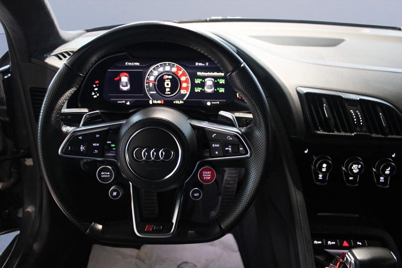 Audi R8 Spyder 5.2 FSI quattro S tronic plus