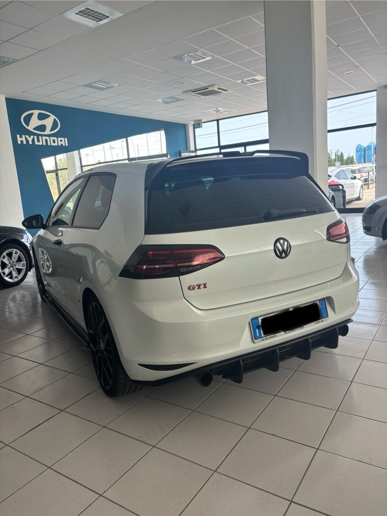 Volkswagen Golf GTI Business Performance 2.0 TSI DSG 3p.