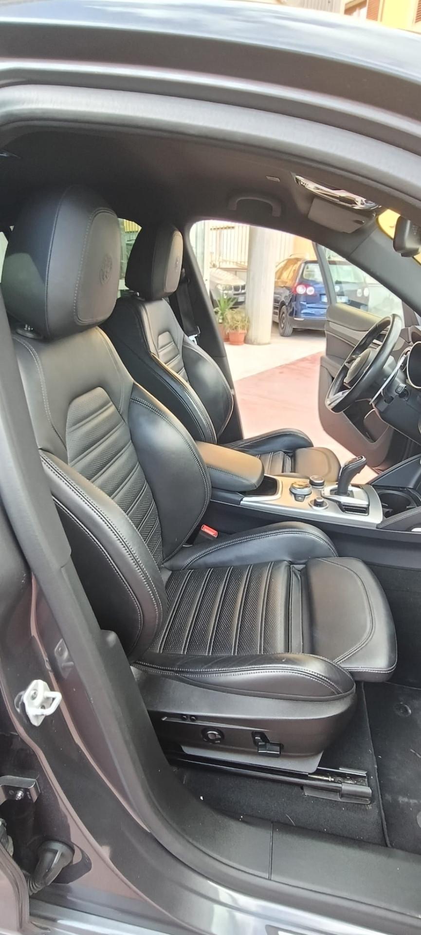 Alfa Romeo Stelvio 2.2 Turbodiesel 210 CV AT8 Q4 Veloce