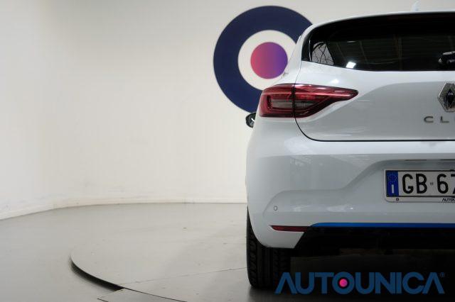 RENAULT Clio FULL HYBRID E-TECH 140 CV 5PORTE INTENS NEOPATENTI