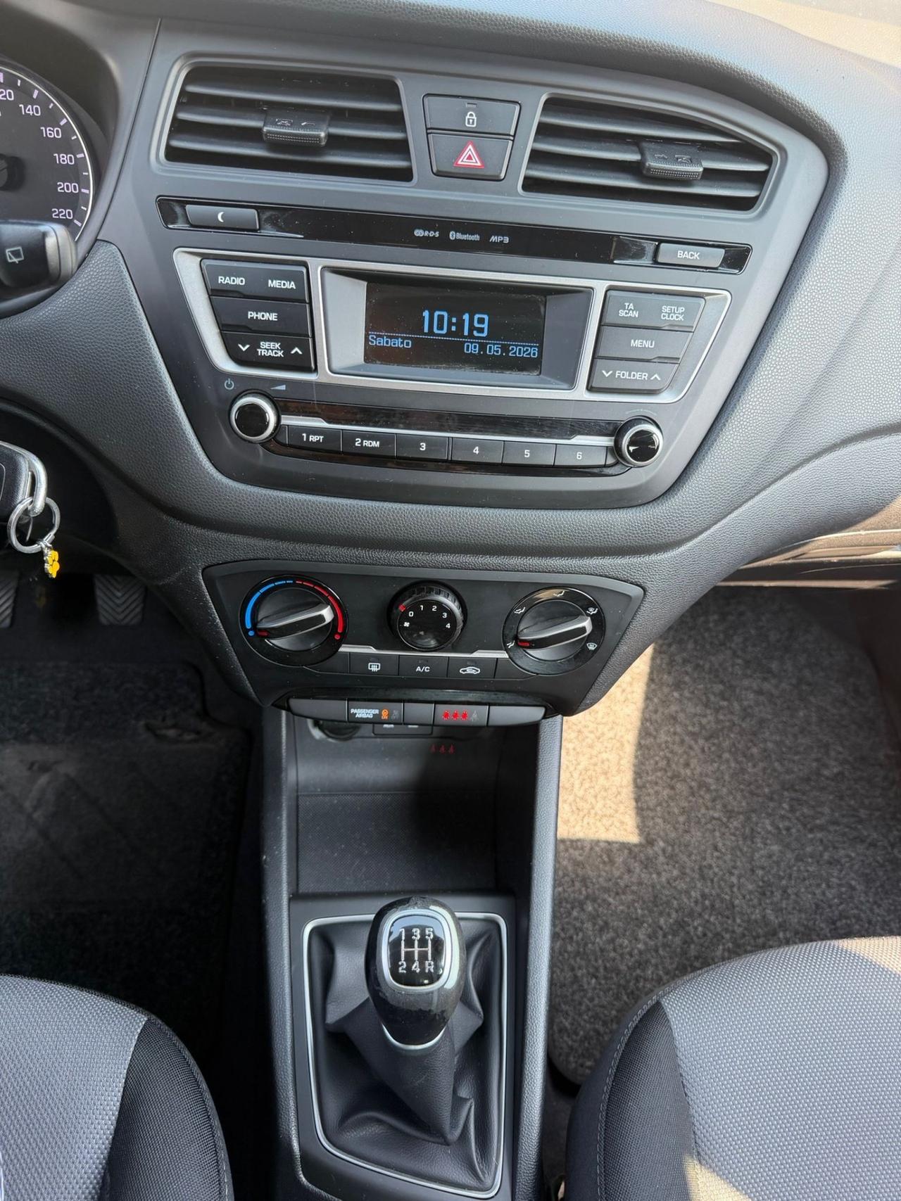 Hyundai i20 1.2 84 CV 5 porte Comfort neopatentati