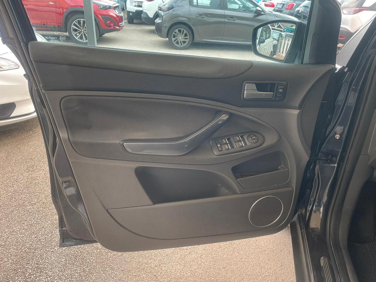 Ford Kuga 2.0 TDCi 136 CV 2WD Titanium DPF