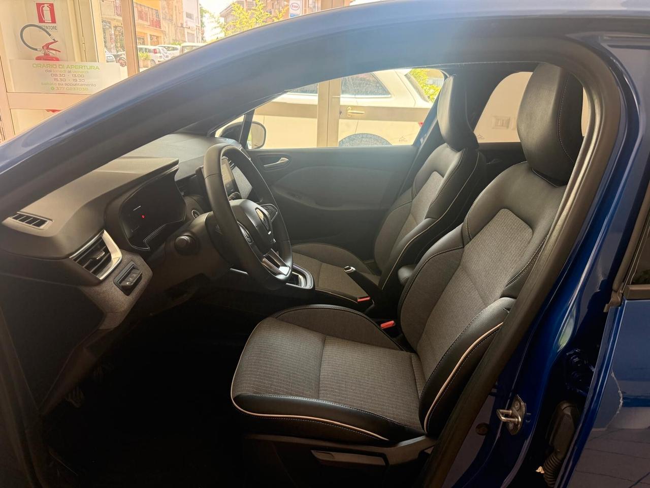 Peugeot 2008 BlueHDi 100 S&S Black Matt