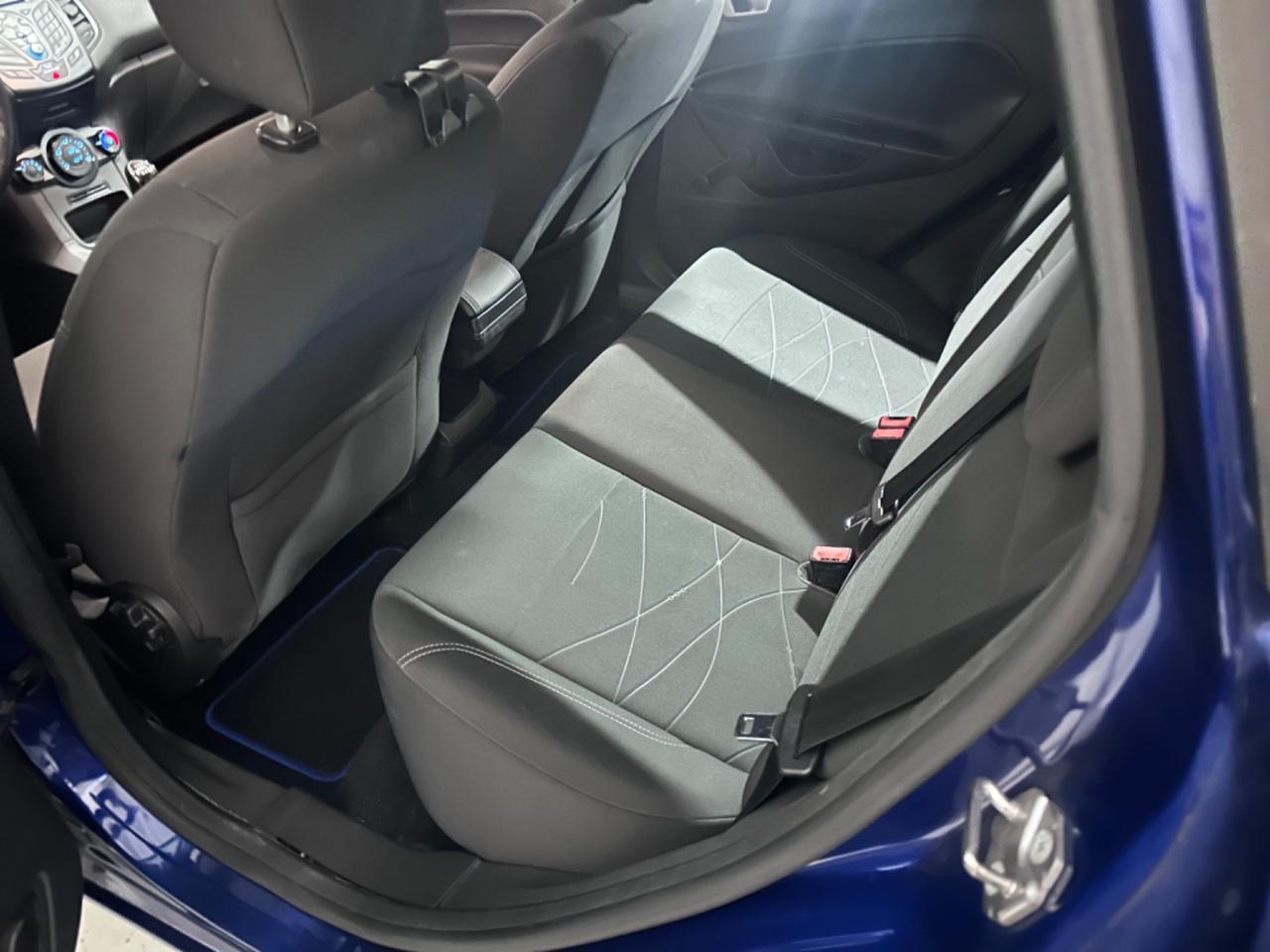 Ford Fiesta 1.5 TDCi 75CV 5 porte Titanium