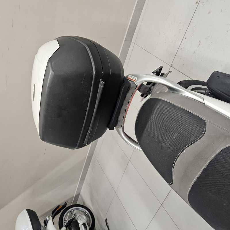 Aprilia Scarabeo 125 i.e. - 2011