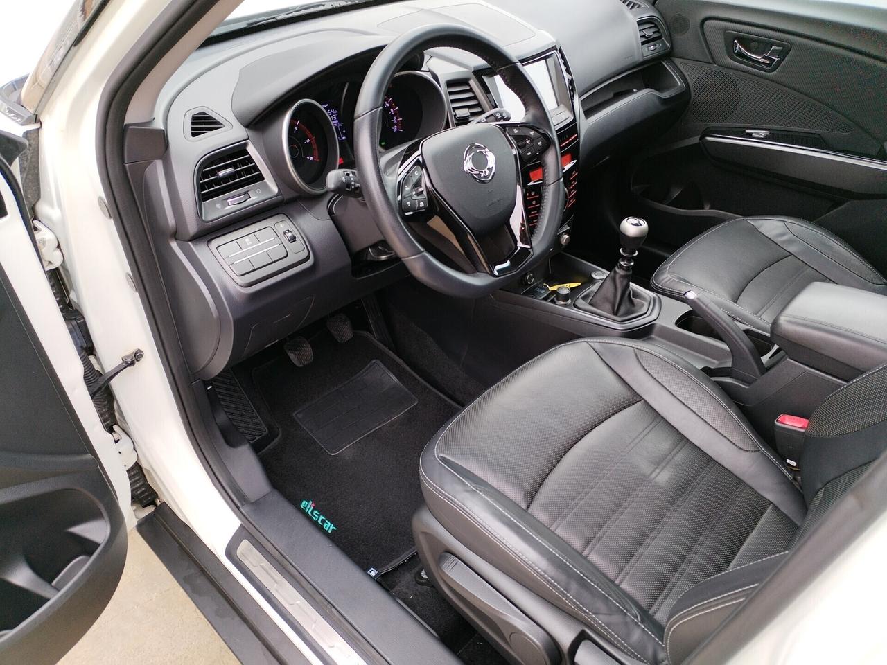 Ssangyong XLV 1.6d 2WD TETTO-NAVI-XENO